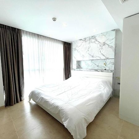 2 Bedrooms Near Pattaya Beach Екстериор снимка