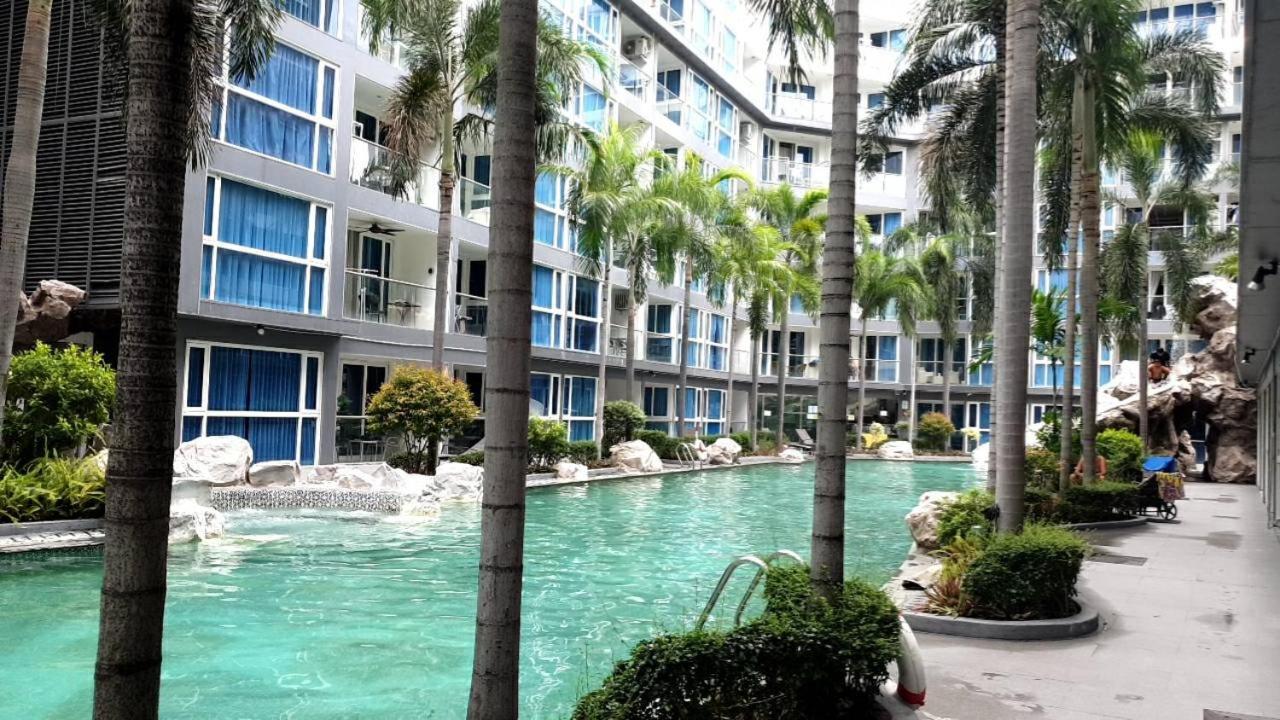 2 Bedrooms Near Pattaya Beach Екстериор снимка