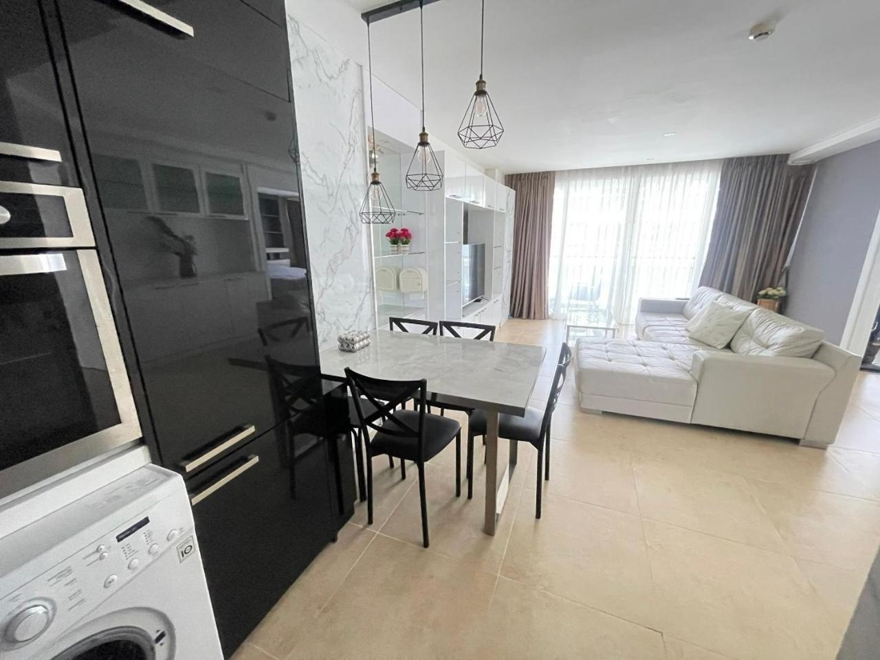 2 Bedrooms Near Pattaya Beach Екстериор снимка